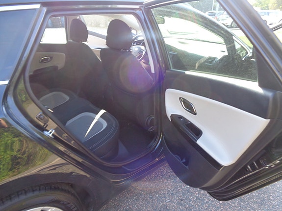 Kia Ceed 17 of 19