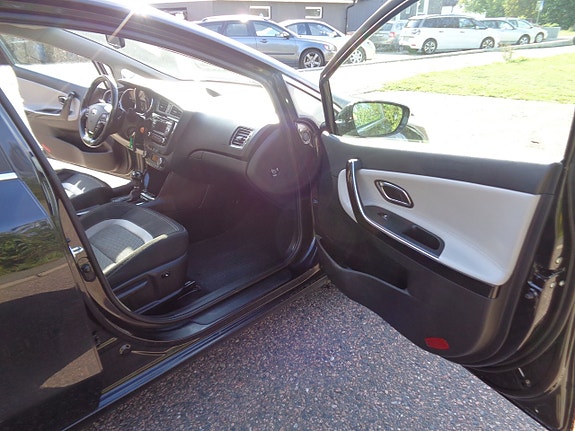 Kia Ceed 14 of 19
