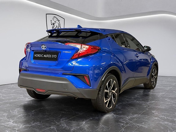 Toyota C-HR 6 of 23