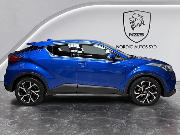 Toyota C-HR 7 of 23