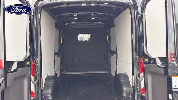 Ford Transit 10 of 14