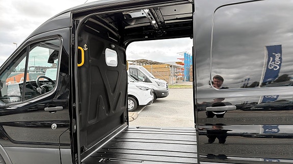Ford Transit 13 of 14