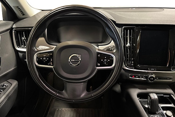 Volvo V90 Cross Country 15 of 26