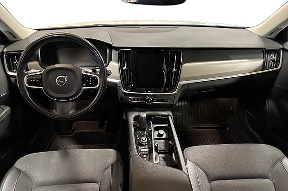 Volvo V90 Cross Country 14 of 26