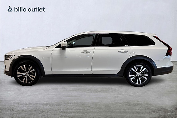 Volvo V90 Cross Country 9 of 26