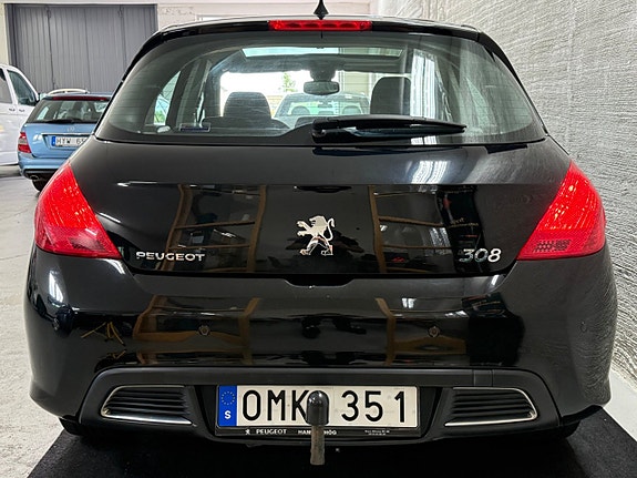Peugeot 308 7 of 16