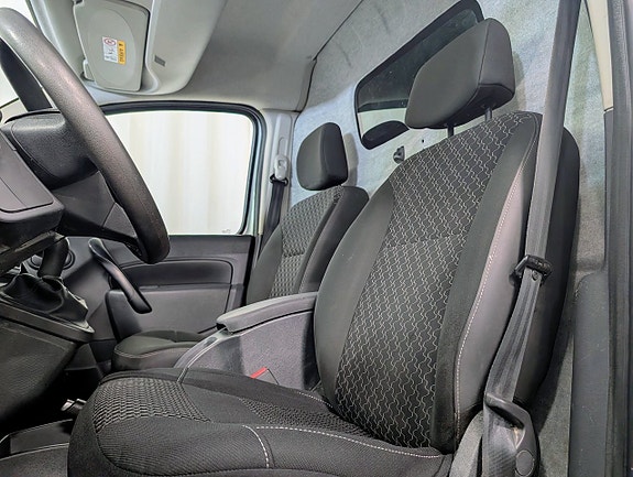 Renault Kangoo Express 8 of 10
