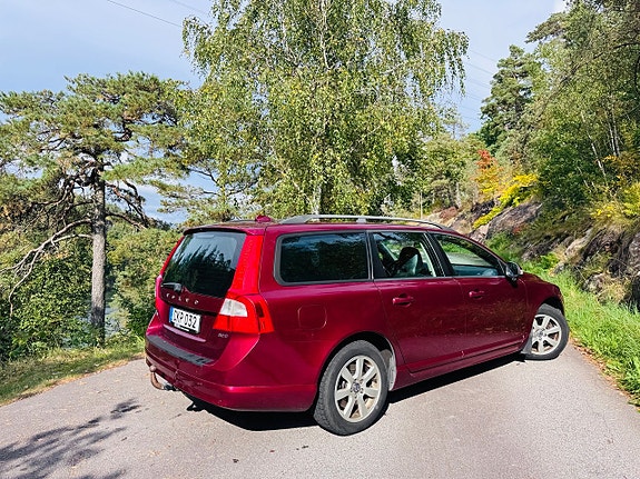 Volvo V70 5 of 7