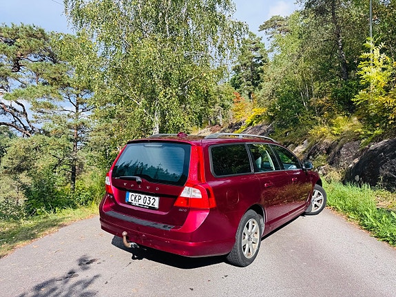 Volvo V70 4 of 7