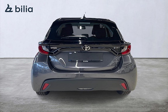 Toyota Yaris 5 of 20