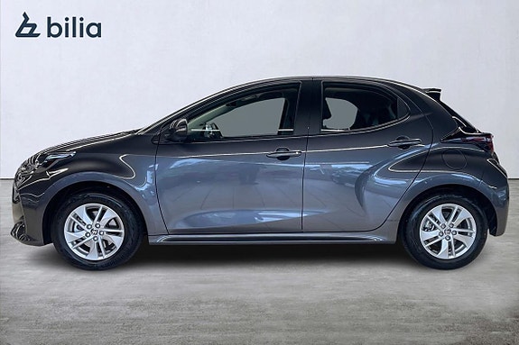 Toyota Yaris 3 of 20