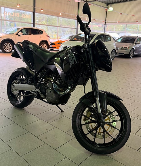 KTM DUKE 640Lc4 black edition 2 of 11