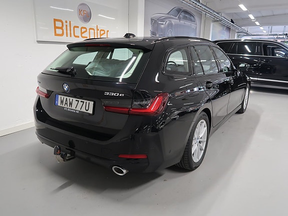 BMW 330e 6 of 30
