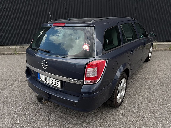 Opel Astra 6 of 11