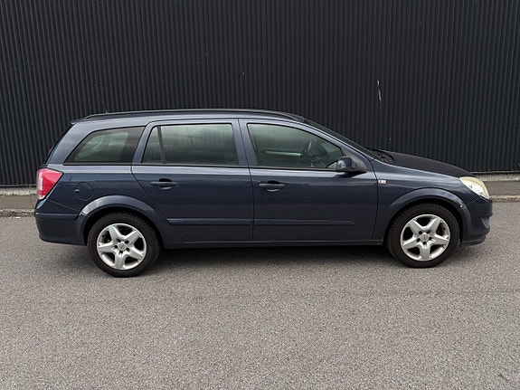 Opel Astra 2 of 11
