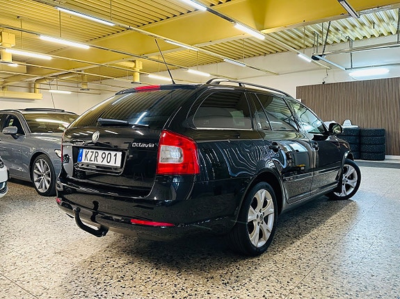 Skoda Octavia 3 of 19