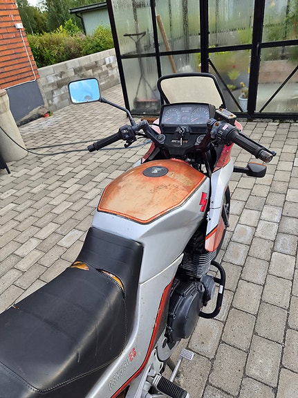 Suzuki GSX 550 ES 5 of 6