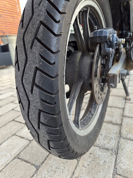 Suzuki GSX 550 ES 6 of 6