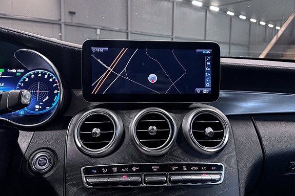 Mercedes-Benz C300 e 16 of 18