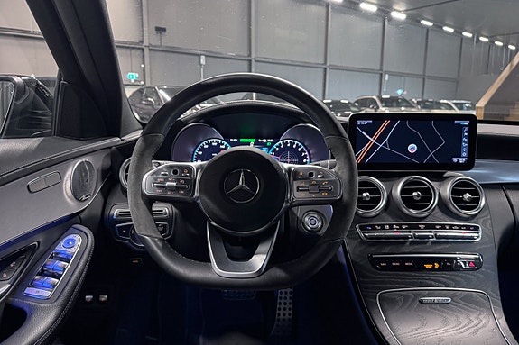 Mercedes-Benz C300 e 14 of 18