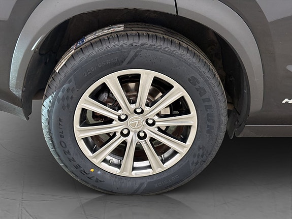 Lexus NX300h 30 of 30