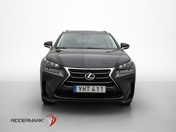 Lexus NX300h 2 of 30