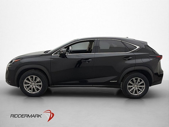 Lexus NX300h 4 of 30