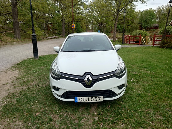 Renault Clio 2 of 14