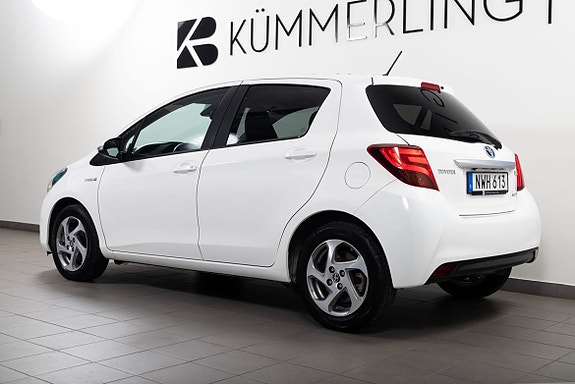 Toyota Yaris 6 of 20