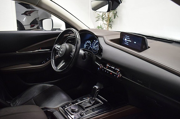 Mazda CX-30 8 of 26