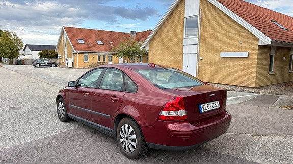 Volvo S40 10 of 14