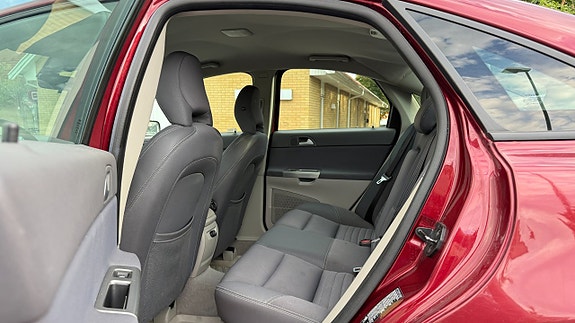 Volvo S40 13 of 14