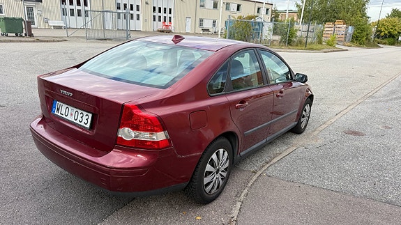 Volvo S40 12 of 14