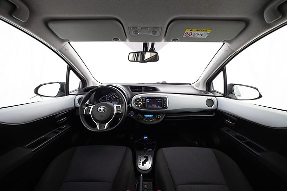 Toyota Yaris 12 of 19