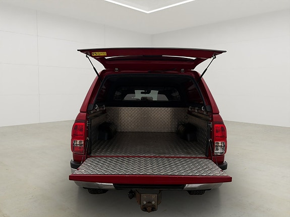 Toyota HiLux 11 of 30