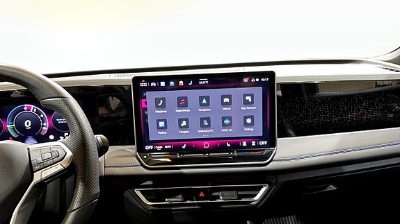 Volkswagen Tiguan 10 of 23