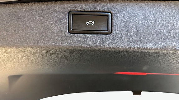 Volkswagen Tiguan 15 of 23