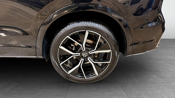 Volkswagen Tiguan 6 of 23
