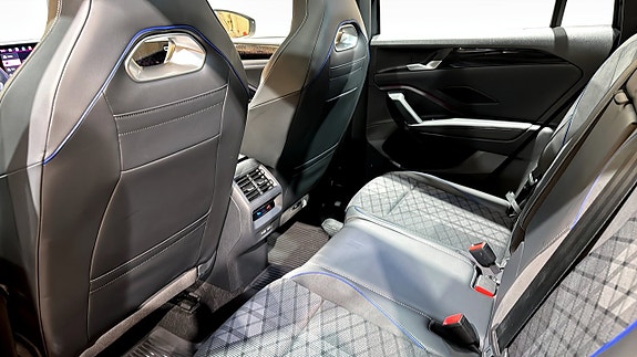 Volkswagen Tiguan 12 of 23