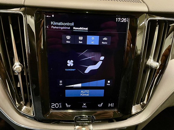 Volvo XC60 19 of 27