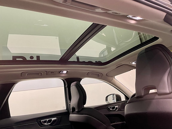 Volvo XC60 21 of 27