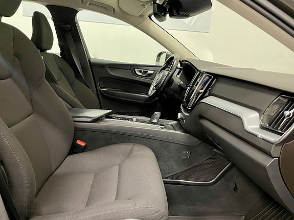Volvo XC60 24 of 27