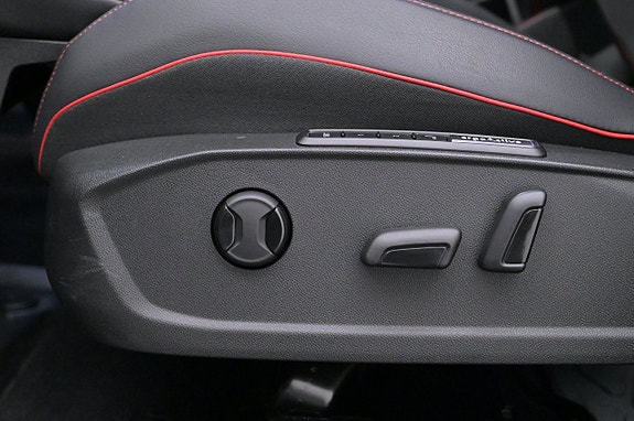 Volkswagen ID.4 GTX 12 of 27