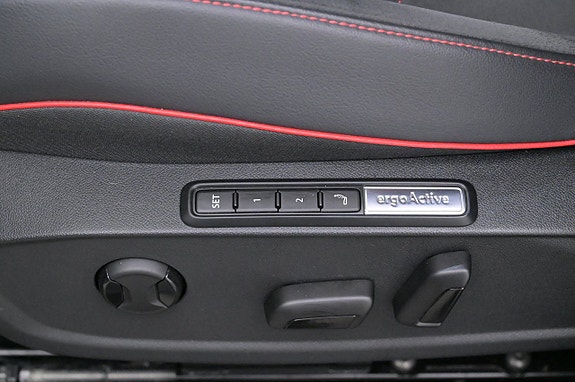 Volkswagen ID.4 GTX 13 of 27