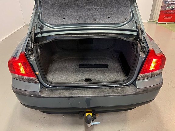 Volvo S60 11 of 25