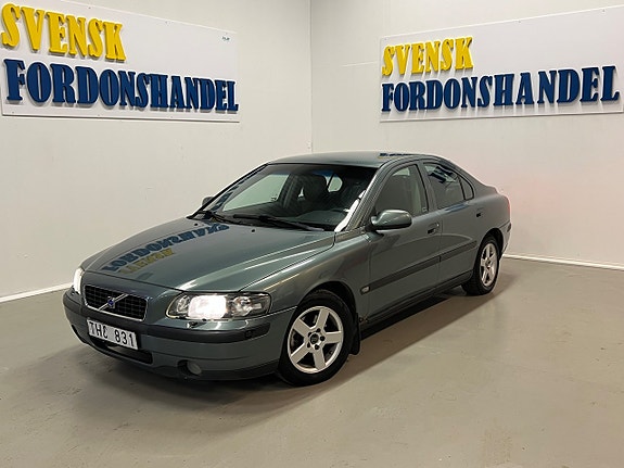 Volvo S60 2 of 25