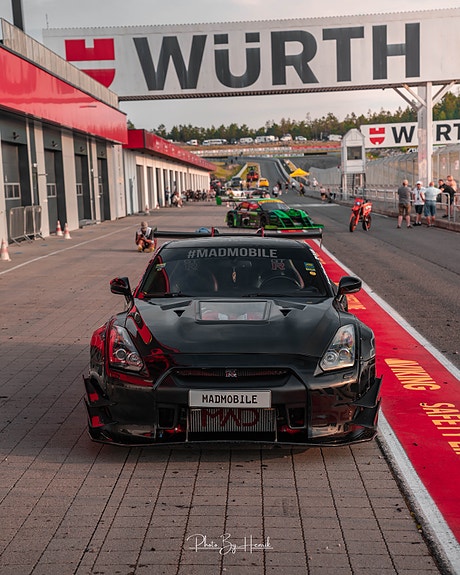 Nissan GT-R 3 of 28