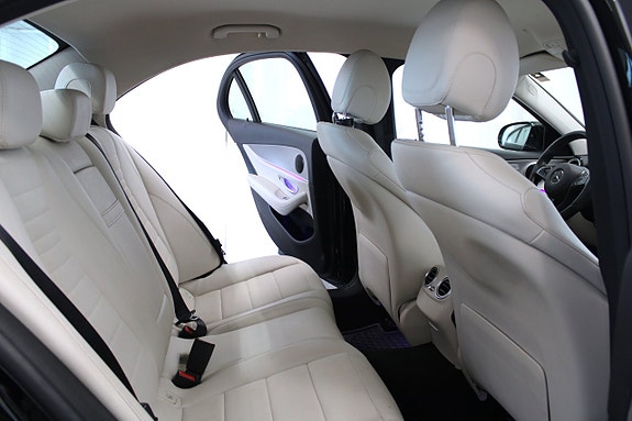 Mercedes-Benz E220 d 11 of 18