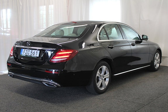 Mercedes-Benz E220 d 6 of 18