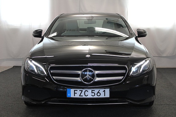 Mercedes-Benz E220 d 3 of 18